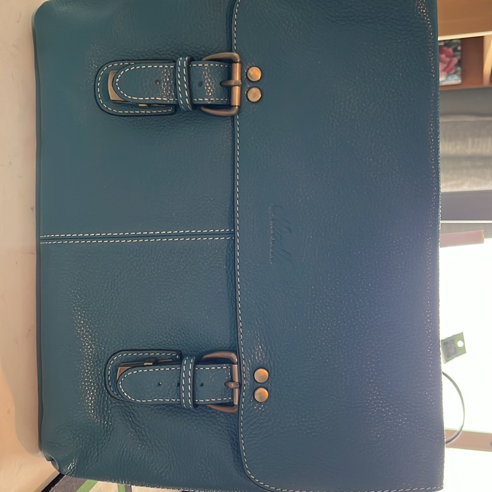 Blue Crossbody pebble bag